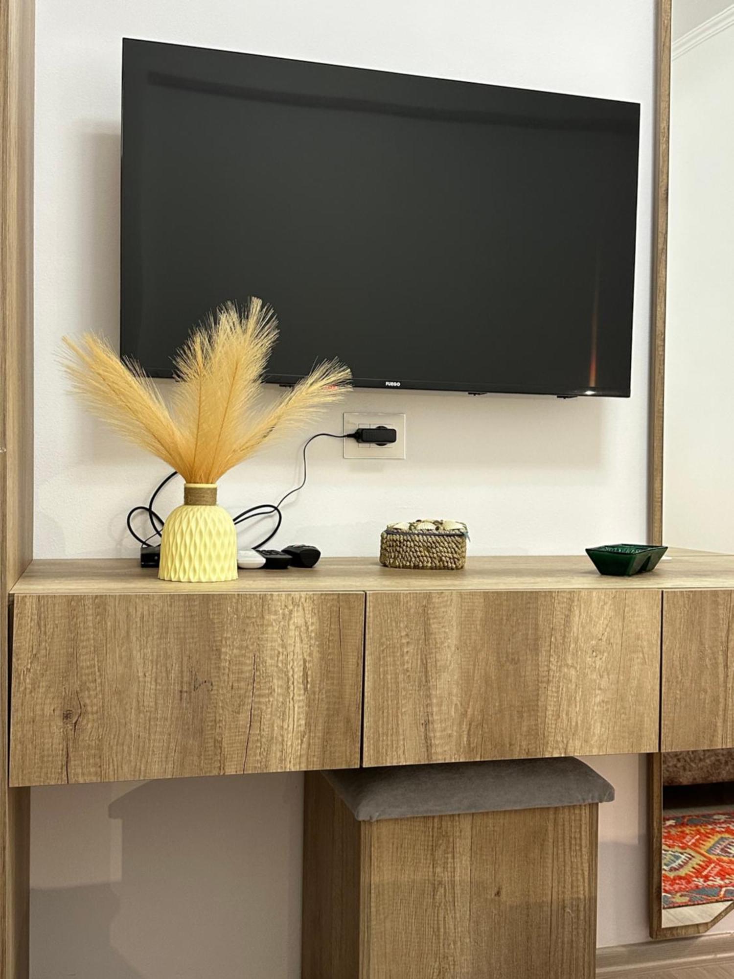Lola'S Rooms ジロカストラ エクステリア 写真